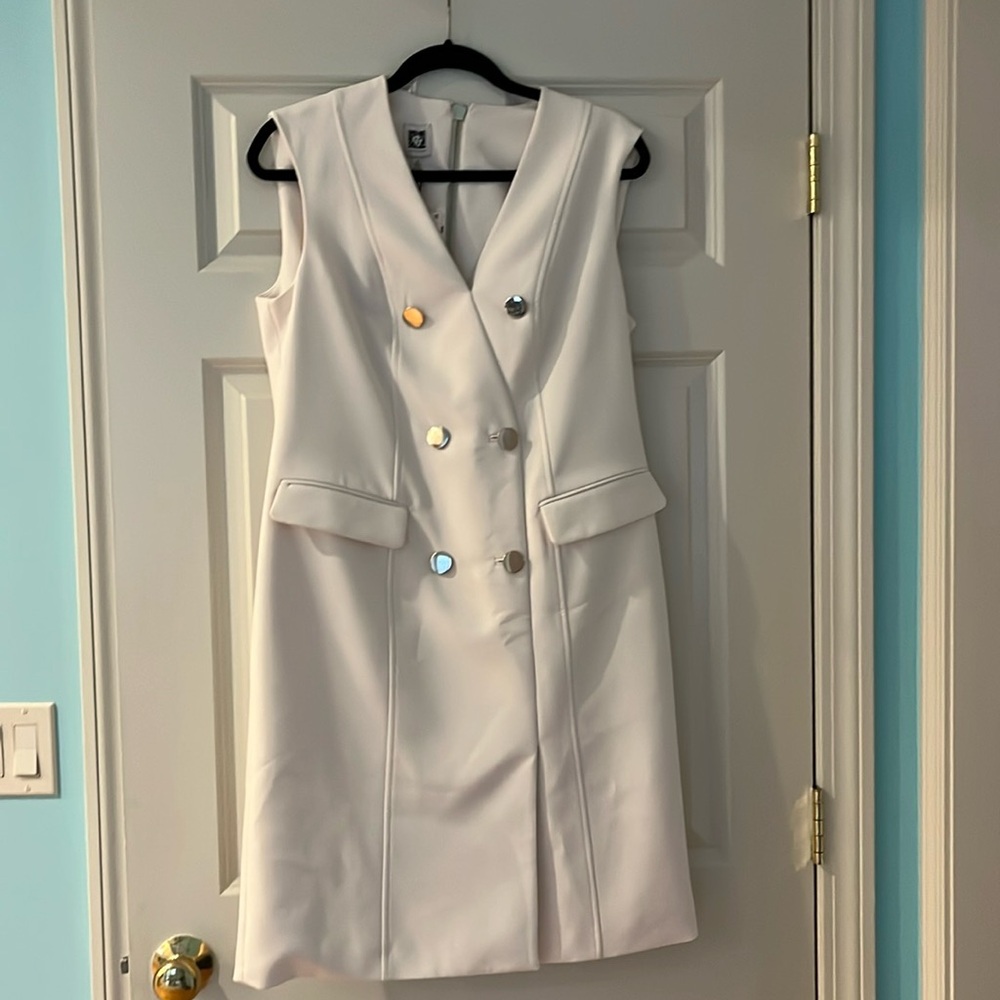 Anne Klein dress.